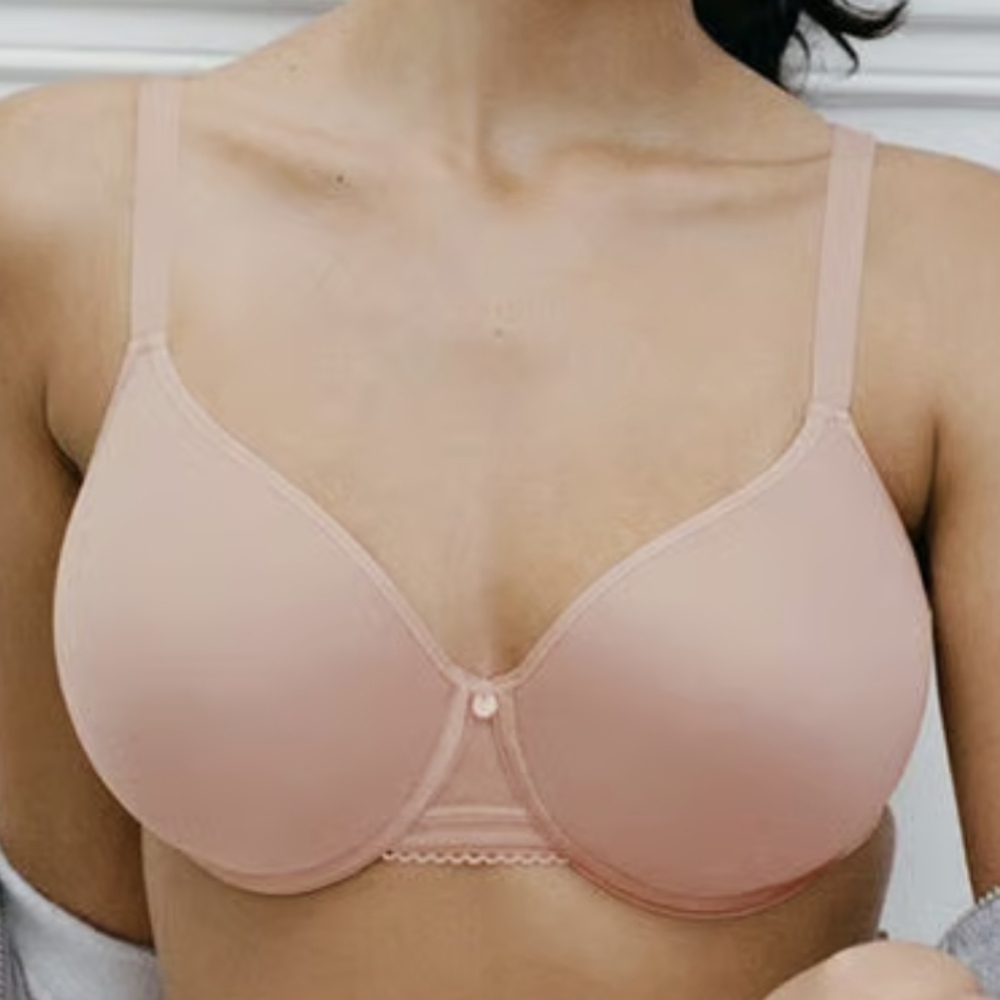 Chantelle C13B60 Jolie Comfort Convertible bra, 36 DD